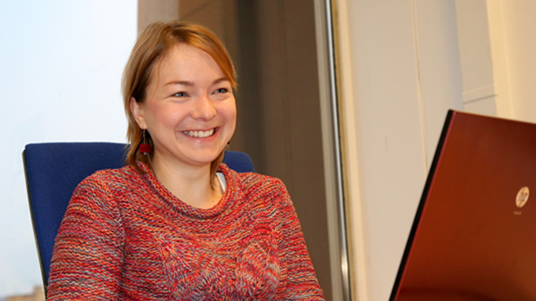 > Mgr. Kateřina Musílková Fotografie Kateřiny Musílkové u notebooku