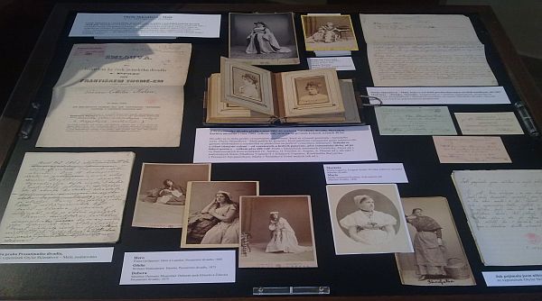 Výběr z osobních předmětů Otýlie Sklenářové - Malé, se kterými se mohou seznámit návštěvníci Muzea české loutky a cirkusu v Prachaticích. Výběr z osobních předmětů Otýlie Sklenářové - Malé, se kterými se mohou seznámit návštěvníci Muzea české loutky a cirkusu v Prachaticích.