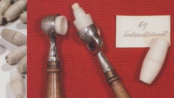 Losovací olivy a kleště