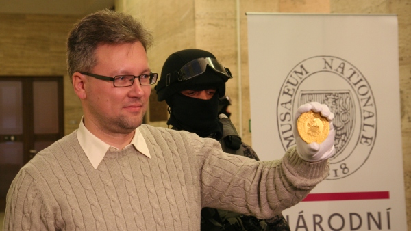 Zlatý stodukát Ferdinanda III. z roku 1629 Zlatý stodukát Ferdinanda III. z roku 1629