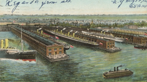 North German Lloyd, 1906, sken pohlednice z kolekce Maggie Land Blanck. Společnost North German Lloyd Steamship Lines byla založena roku 1857 a obsluhovala trasu Brémy - Southampton - New York, resp. přístav Hoboken. Hoboken se stal v polovině 19. století významným přístavem a díky značnému množství především německých (ale také irských či italských) emigrantů získal přezdívku malé Brémy. North German Lloyd, 1906 , sken pohlednice z kolekce Maggie Land Blanck. Společnost North German Lloyd Steamship Lines byla založena roku 1857 a obsluhovala trasu Brémy - Southampton - New York, resp. přístav Hoboken. Hoboken se stal v polovině 19. století významným přístavem a díky značnému množství především německých (ale také irských či italských) emigrantů získal přezdívku malé Brémy.