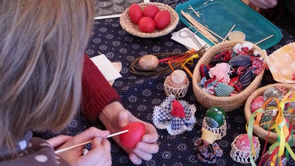 Ruční zdobení kraslic