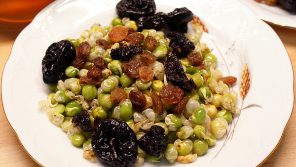 Pučálka se upravuje podle chuti. Můžete ji připravit nasladko nebo naslano. fotografie pučálky