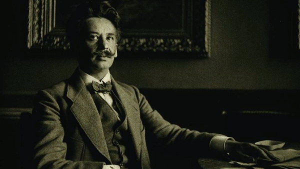 Portrét Jiřího Stříbrného z publikace Album politiků