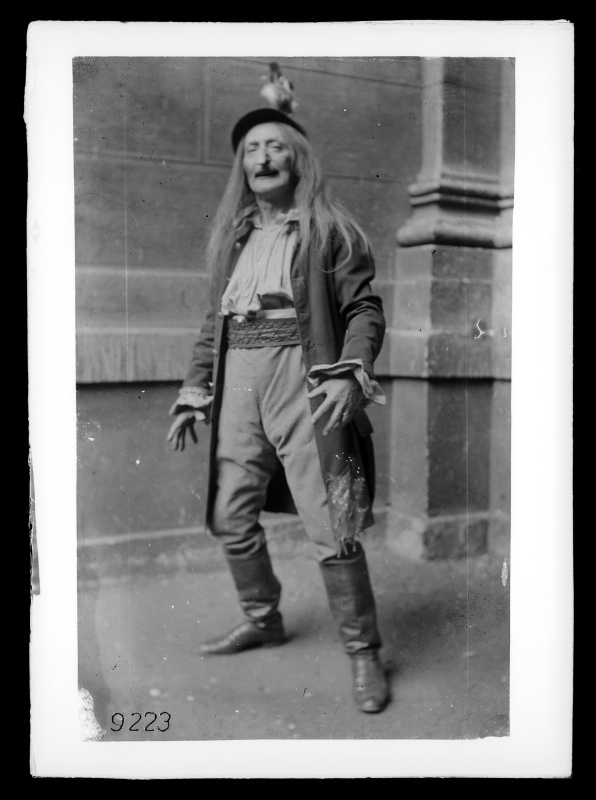 Jindřich Mošna jako Vodník, z představení Lucerna (Karel Váňa)