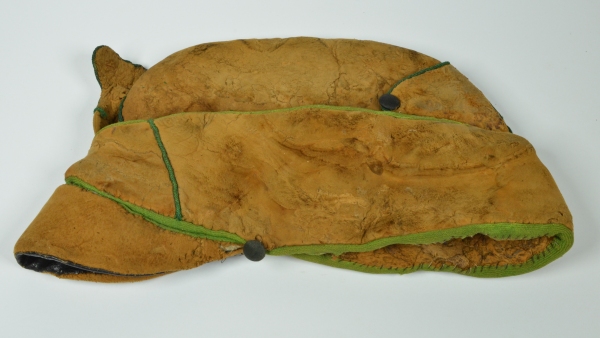 Čepice z troudnatce kopytového (Fomes fomentarius) čepice z troudnatce kopytového (Fomes fomentarius)