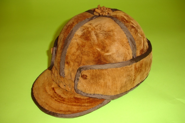 Čepice typu vydrovka vyrobená z choroše Čepice typu vydrovka vyrobená z choroše