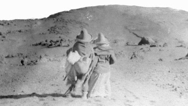 Při výstupu na Popokatepetl, kam Vrázovi odjeli na svatební cestu (zdroj: Národní muzeum) Při výstupu na Popokatepetl, kam Vrázovi odjeli na svatební cestu (zdroj: Národní muzeum)