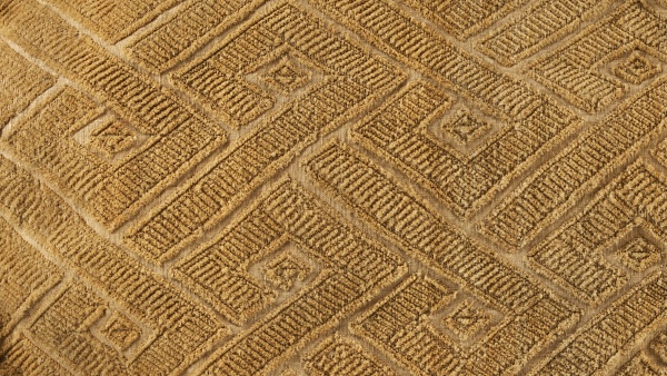 Fotografie. Detail polštáře (inv. č. 22 258), který pochází ze sbírek Rudolfa II. (1576–1611). Zdroj: Národní muzeum