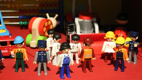 Hračky z Retroherny. Zdroj: Národní muzeum Fotografie. Hračky z Retroherny. Zdroj: Národní muzeum