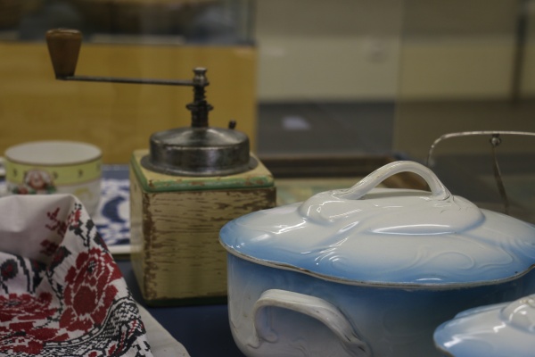 V muzeu jsou mimo fotografií k vidění i předměty denní potřeby. Zdroj: Národní muzeum Fotografie. V muzeu jsou mimo fotografií k vidění i předměty denní potřeby. Zdroj: Národní muzeum