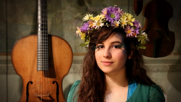 Rusalku na našich fotografiích ztvárnila studentka Mezinárodní herecké konzervatoře Johana Kyselková. Zdroj: Národní muzeum