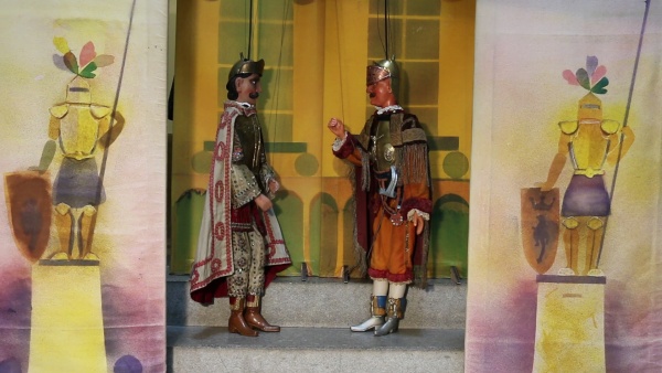 Některé loutky z videa mohou návštěvníci obdivovat na výstavě Hudba a pohádka. Zdroj: Národní muzeum