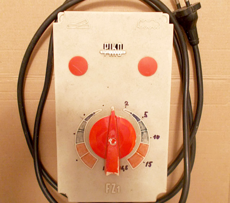 fotografie modelářského transformátoru